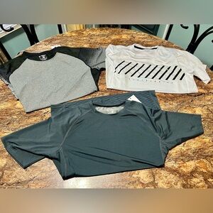 3 Liberty Pro Athletic T-Shirts Men’s Small